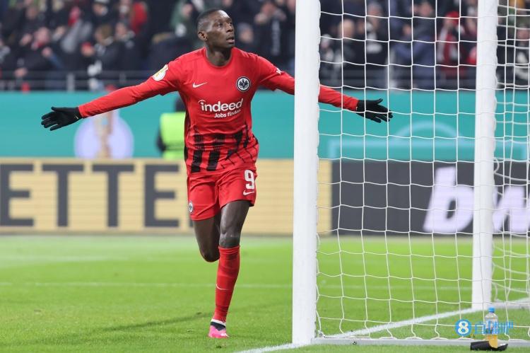 Want to go to Paris? RMC: muani says he wants to leave the team. Frankfurt will not let the players go at present.